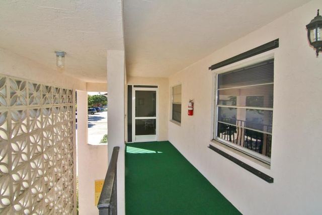 1753 3rd Avenue N Unit 206, Lake Worth Beach, FL 33460