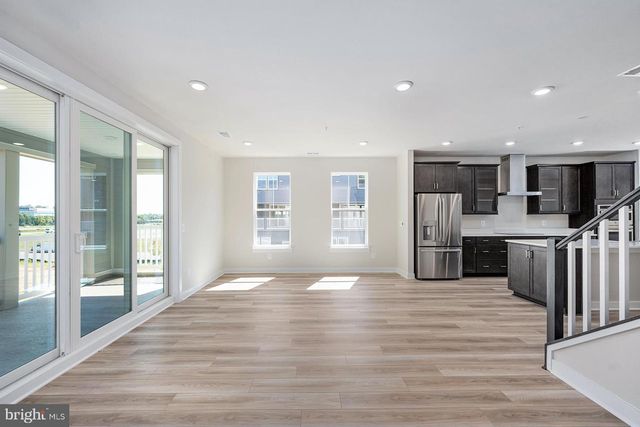 44580 STRABANE TER, Ashburn, VA 20147