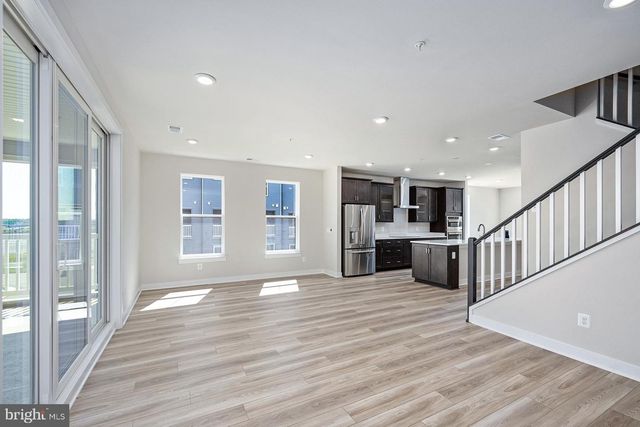 44580 STRABANE TER, Ashburn, VA 20147