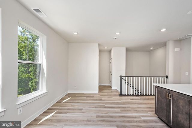 44580 STRABANE TER, Ashburn, VA 20147