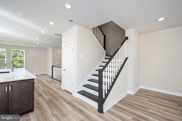 44580 STRABANE TER, Ashburn, VA 20147