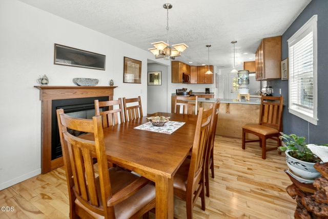 2076 Magnolia Avenue, Medford, OR 97501