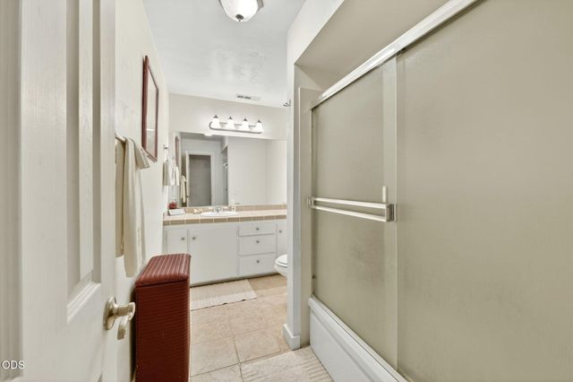 2076 Magnolia Avenue, Medford, OR 97501