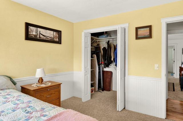 2076 Magnolia Avenue, Medford, OR 97501