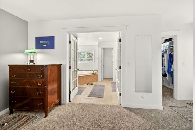2076 Magnolia Avenue, Medford, OR 97501