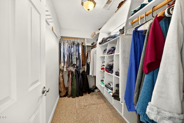 2076 Magnolia Avenue, Medford, OR 97501