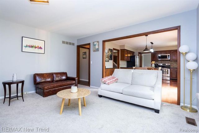 48775 Harvest Drive, Plymouth, MI 48170