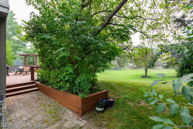 48775 Harvest Drive, Plymouth, MI 48170