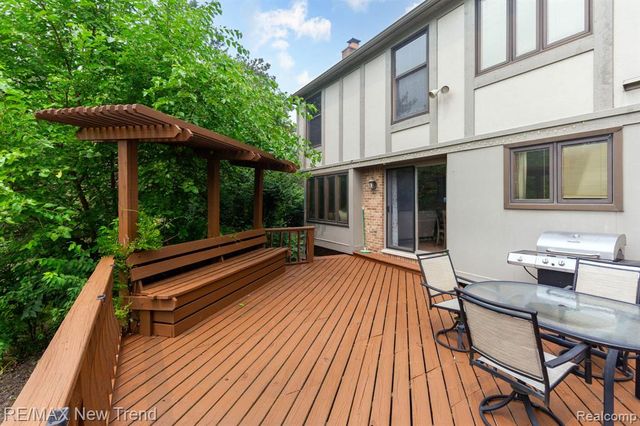48775 Harvest Drive, Plymouth, MI 48170