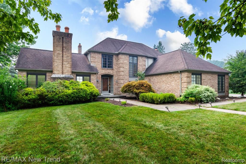 48775 Harvest Drive, Plymouth, MI 48170