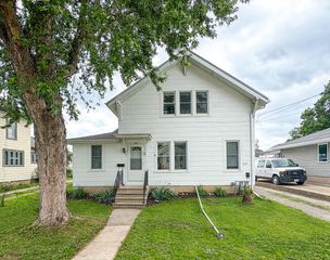 417 W 7TH AVENUE, Oshkosh, WI 54902