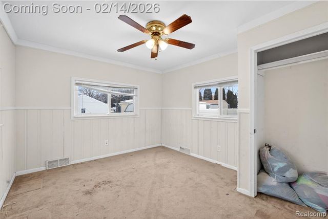 12100 Helen Street, Southgate, MI 48195