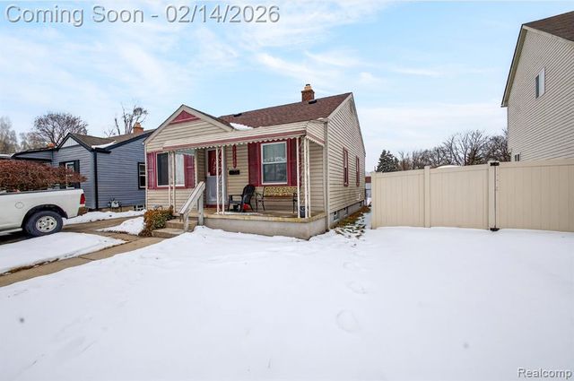 12100 Helen Street, Southgate, MI 48195