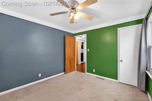 12100 Helen Street, Southgate, MI 48195