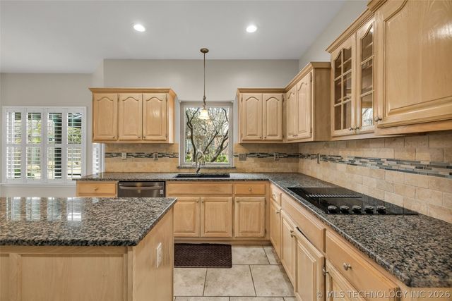 1700 W Lincoln Street, Broken Arrow, OK 74012