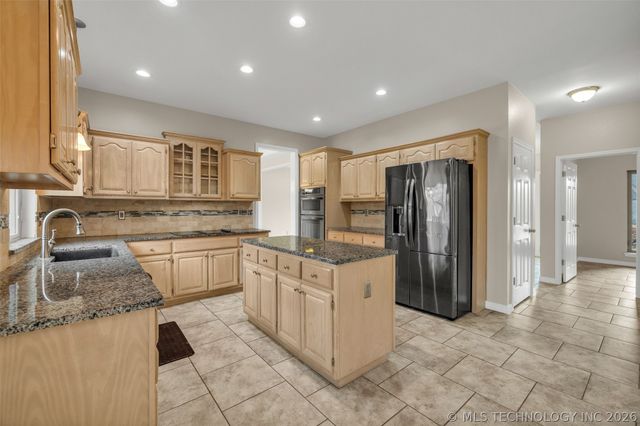 1700 W Lincoln Street, Broken Arrow, OK 74012