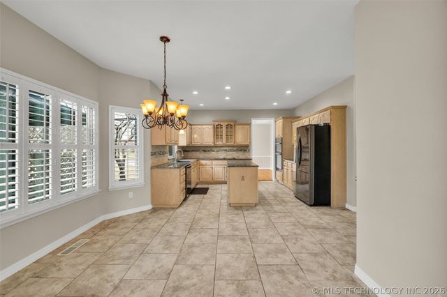 1700 W Lincoln Street, Broken Arrow, OK 74012