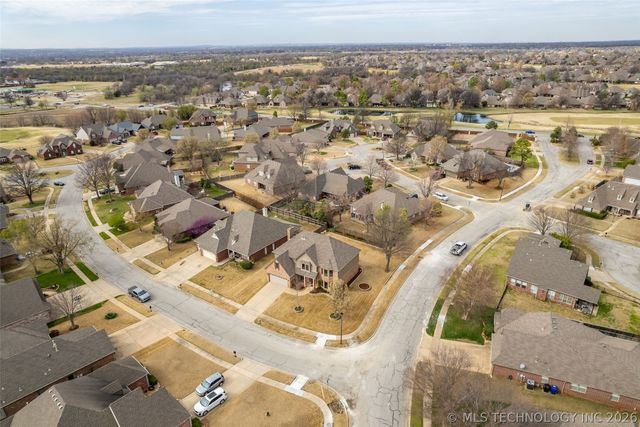 1700 W Lincoln Street, Broken Arrow, OK 74012