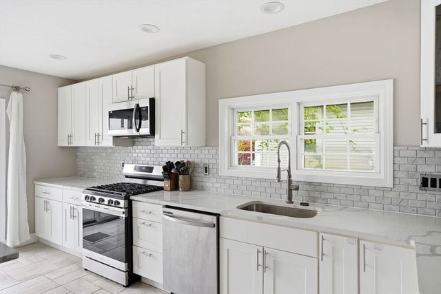 11 Sherbrook St, Boston, MA 02132