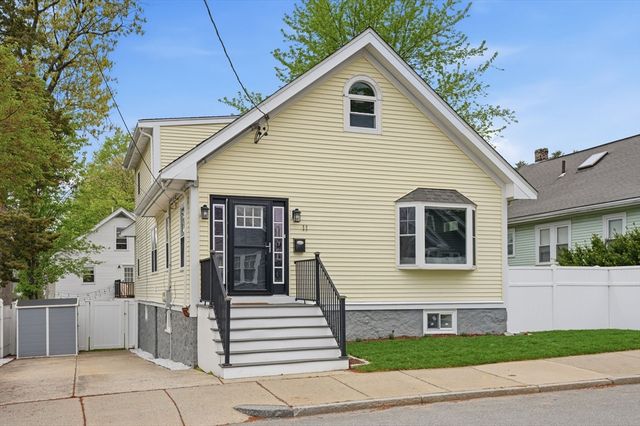 11 Sherbrook St, Boston, MA 02132