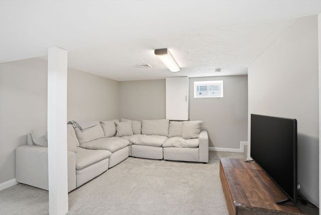 11 Sherbrook St, Boston, MA 02132