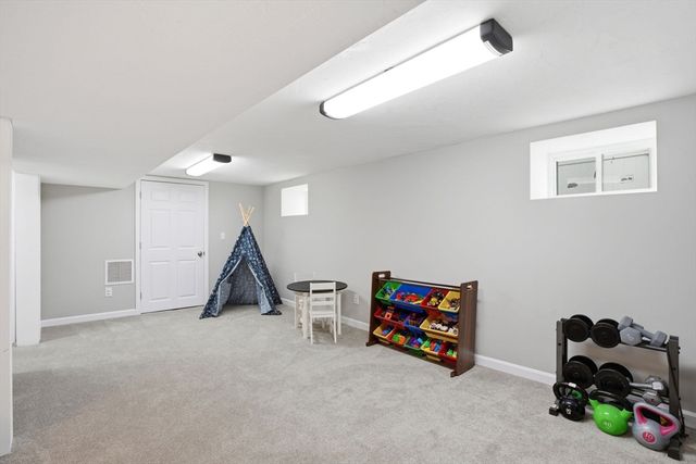 11 Sherbrook St, Boston, MA 02132