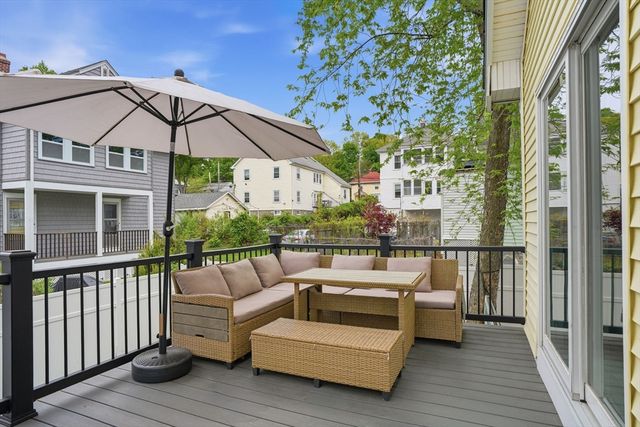 11 Sherbrook St, Boston, MA 02132