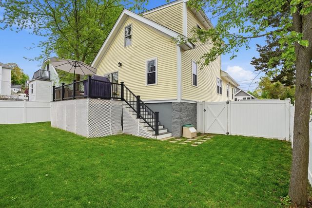 11 Sherbrook St, Boston, MA 02132