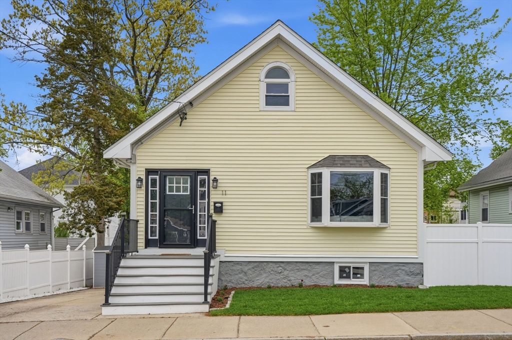 11 Sherbrook St, Boston, MA 02132
