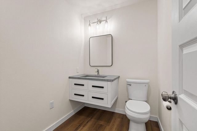 1325 Reynolds Road, Whitewright, TX 75491