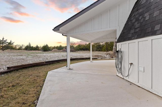 1325 Reynolds Road, Whitewright, TX 75491