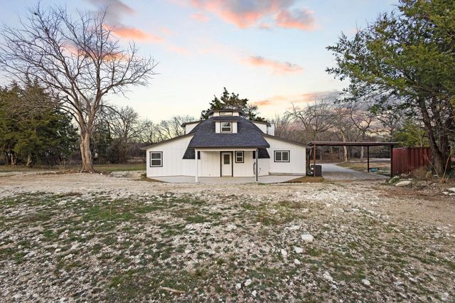 1325 Reynolds Road, Whitewright, TX 75491