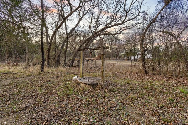 1325 Reynolds Road, Whitewright, TX 75491