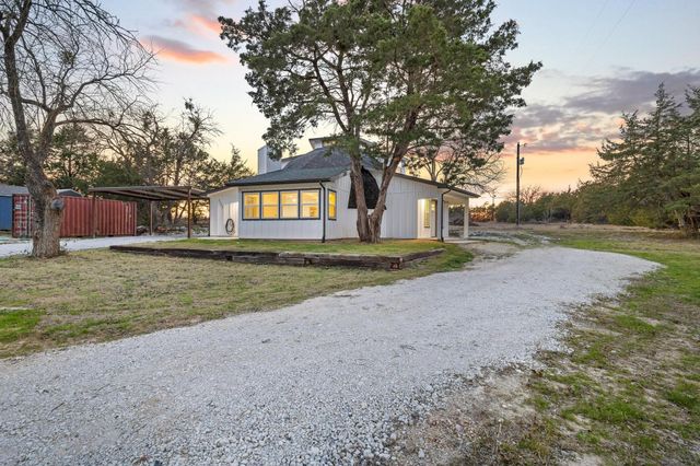 1325 Reynolds Road, Whitewright, TX 75491