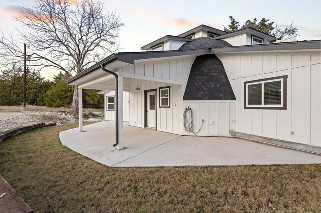 1325 Reynolds Road, Whitewright, TX 75491