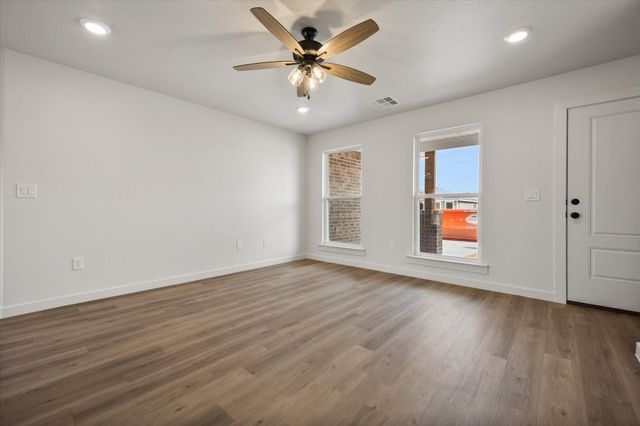 13822 Fremont Avenue, Lubbock, TX 79423