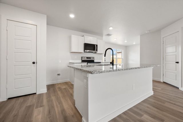 13822 Fremont Avenue, Lubbock, TX 79423