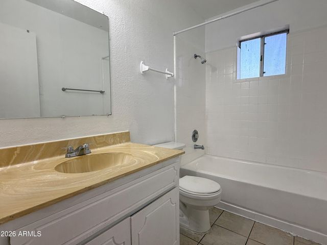 624 E Marilyn Avenue 1, Mesa, AZ 85204