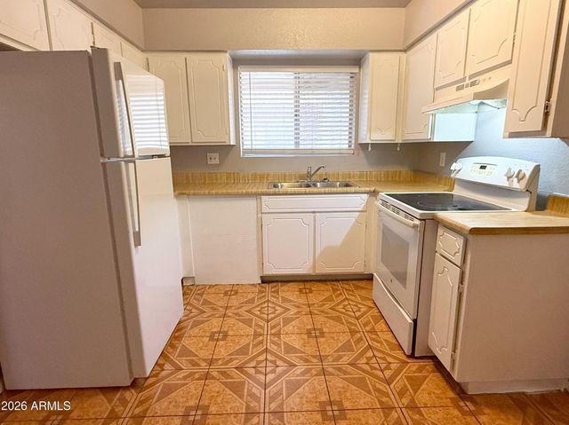 624 E Marilyn Avenue 1, Mesa, AZ 85204