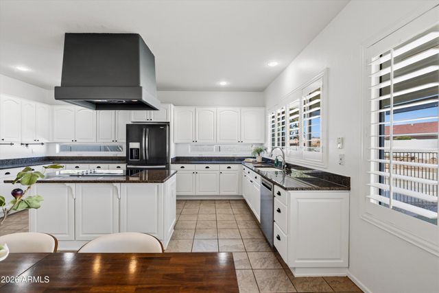 7538 E KAEL Circle, Mesa, AZ 85207