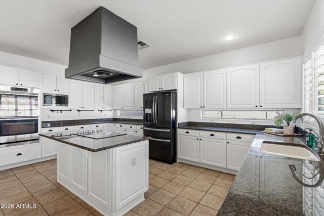 7538 E KAEL Circle, Mesa, AZ 85207