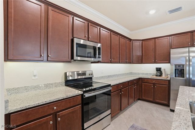 4025 E Hampton CIR, Alva, FL 33920