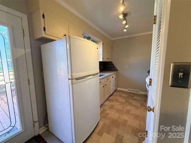 5315 Ruth Drive, Charlotte, NC 28215