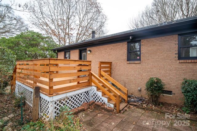 5315 Ruth Drive, Charlotte, NC 28215