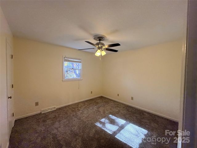 5315 Ruth Drive, Charlotte, NC 28215