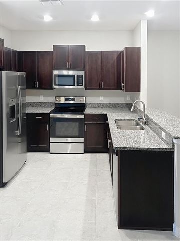 15503 PRESTWICK ROSE PLACE, Sun City Center, FL 33573