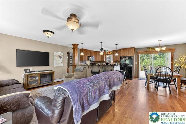 1433 Flint Hill Road, Upper Saucon Twp, PA 18036