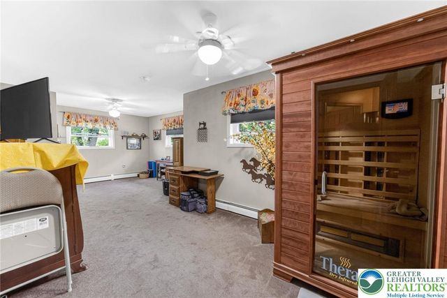 1433 Flint Hill Road, Upper Saucon Twp, PA 18036