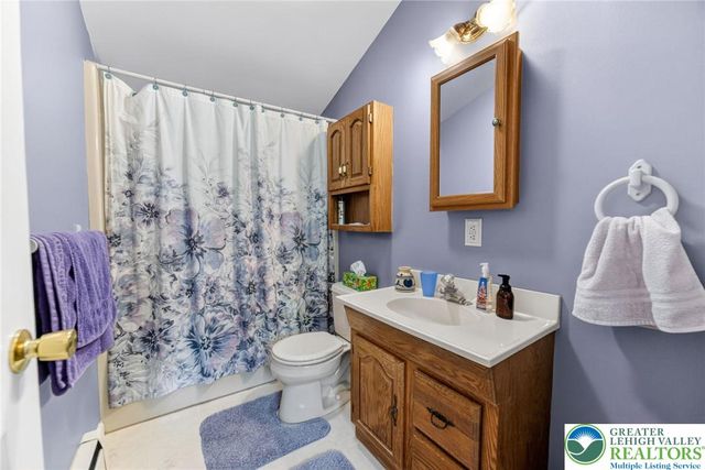 1433 Flint Hill Road, Upper Saucon Twp, PA 18036