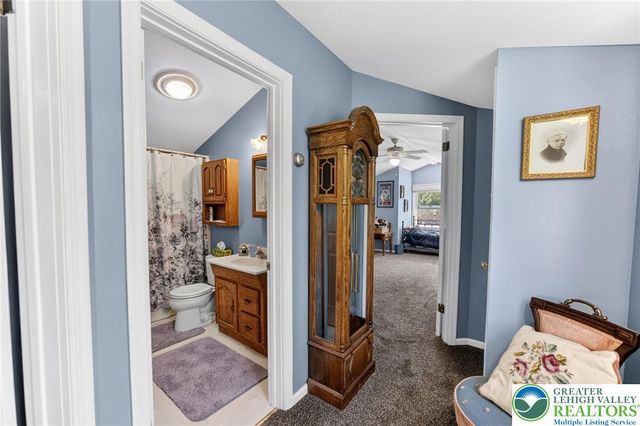 1433 Flint Hill Road, Upper Saucon Twp, PA 18036